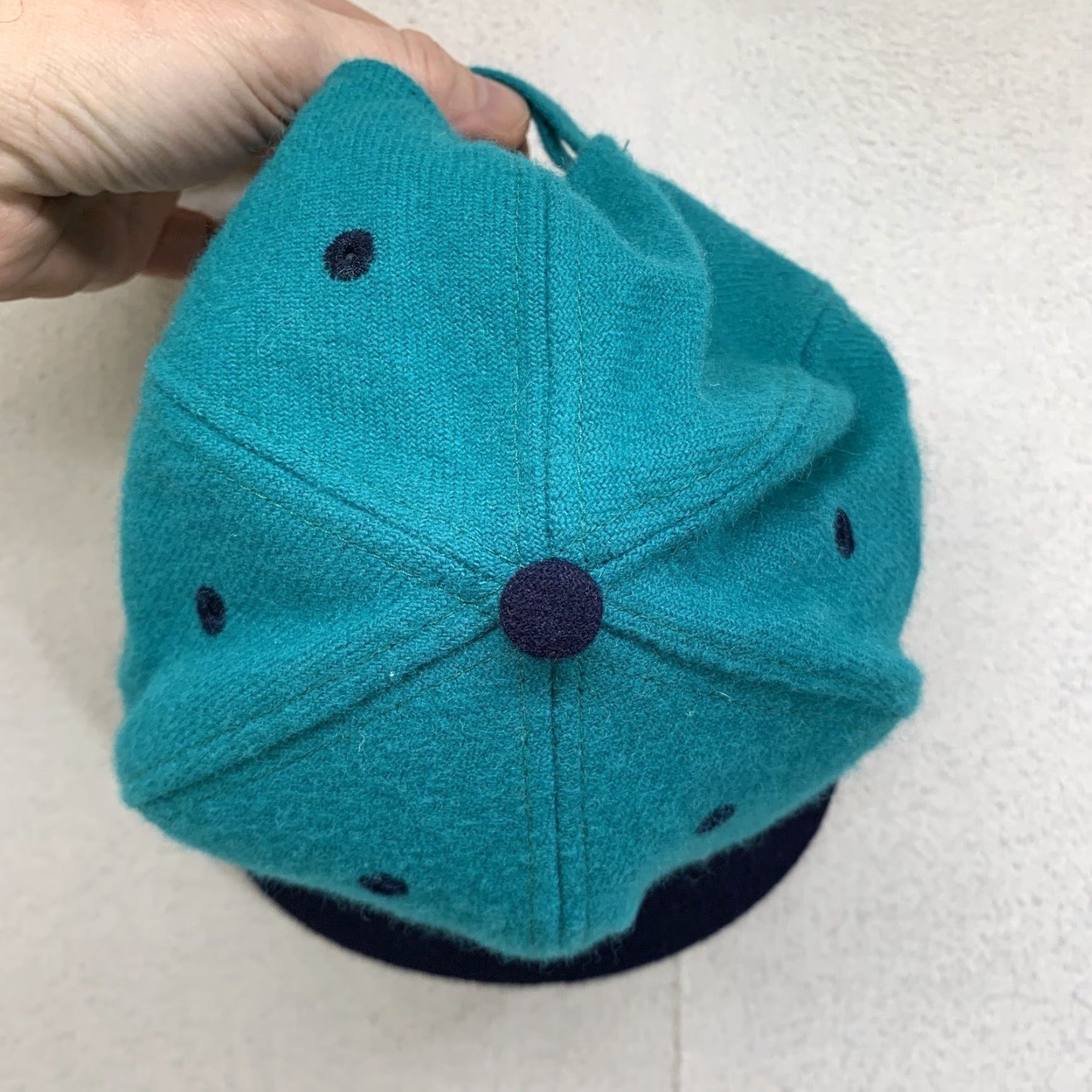 Vintage VINTAGE Fiesta Texas Cap San Antonio Theme Park Snapback Teal Wool Embroidered Logo 90s Classic Unisex Adults Adjustable Size US M / EU 48-50 / 2 - 7 Thumbnail