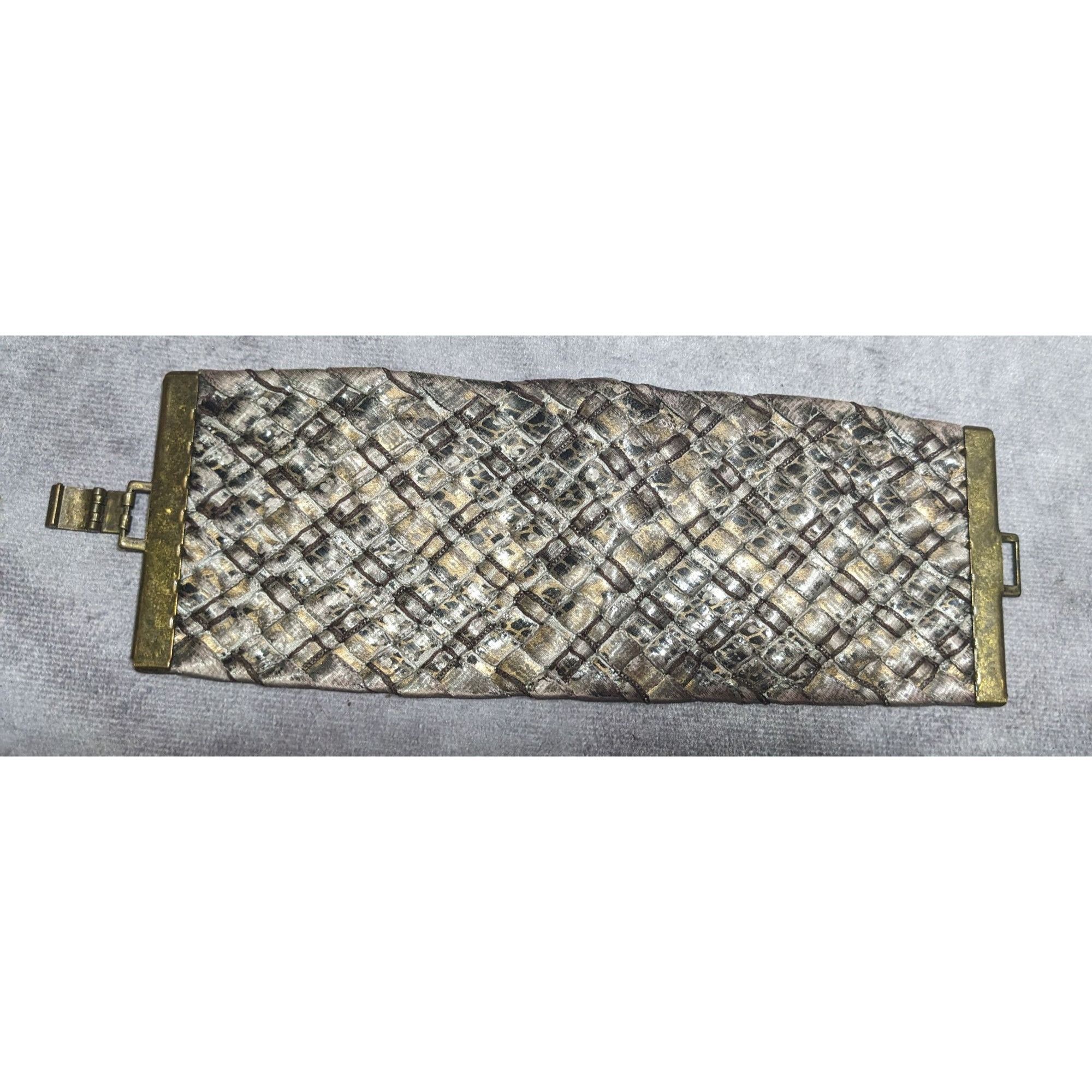 Other Distressed Metallic Wide Woven Ribbon Bracelet Size ONE SIZE - 9 Thumbnail