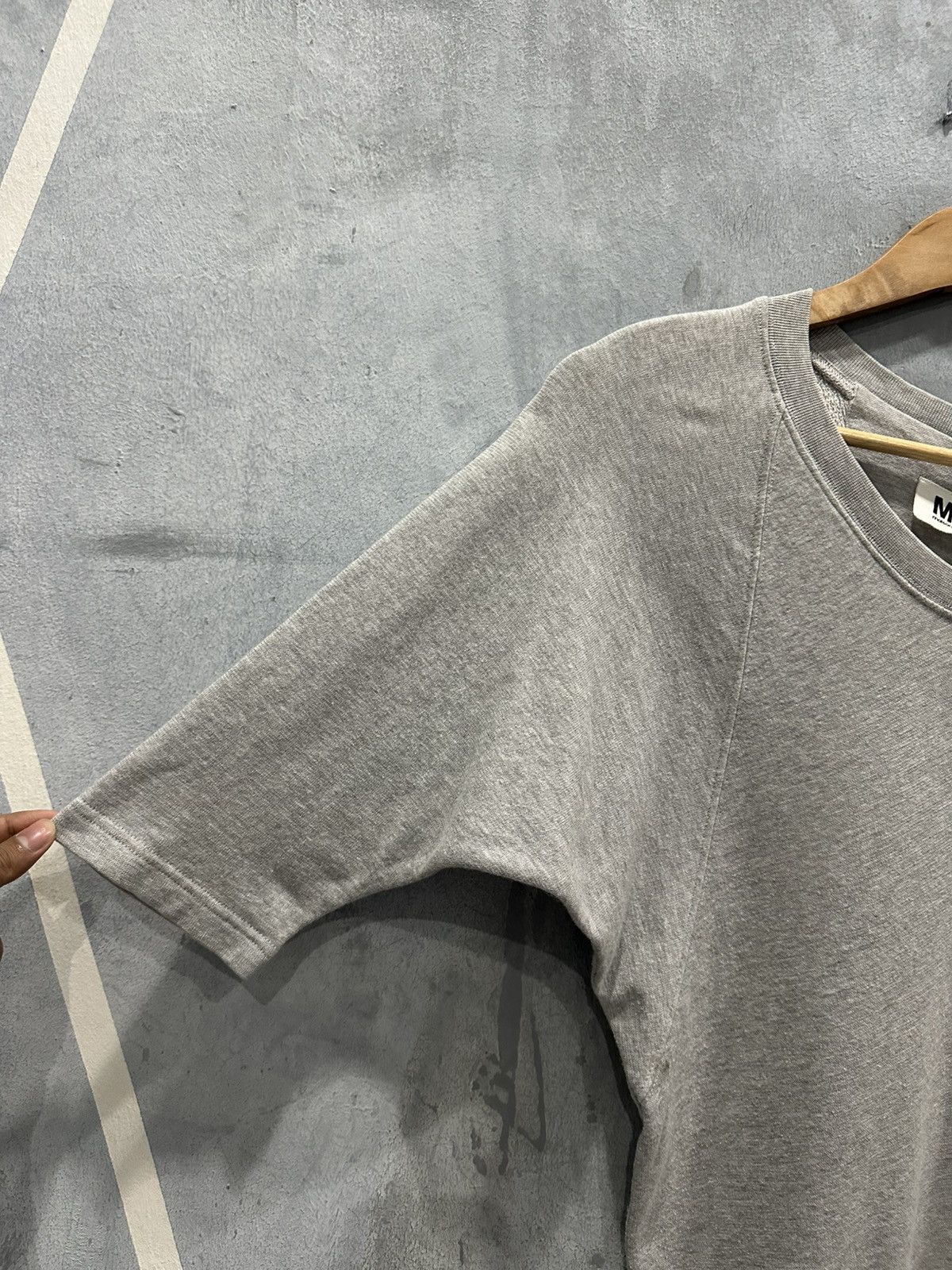 Maison Margiela Maison Martin Margiela MM6 Asymmetrical Sweatshirt Size US M / EU 48-50 / 2 - 5 Thumbnail