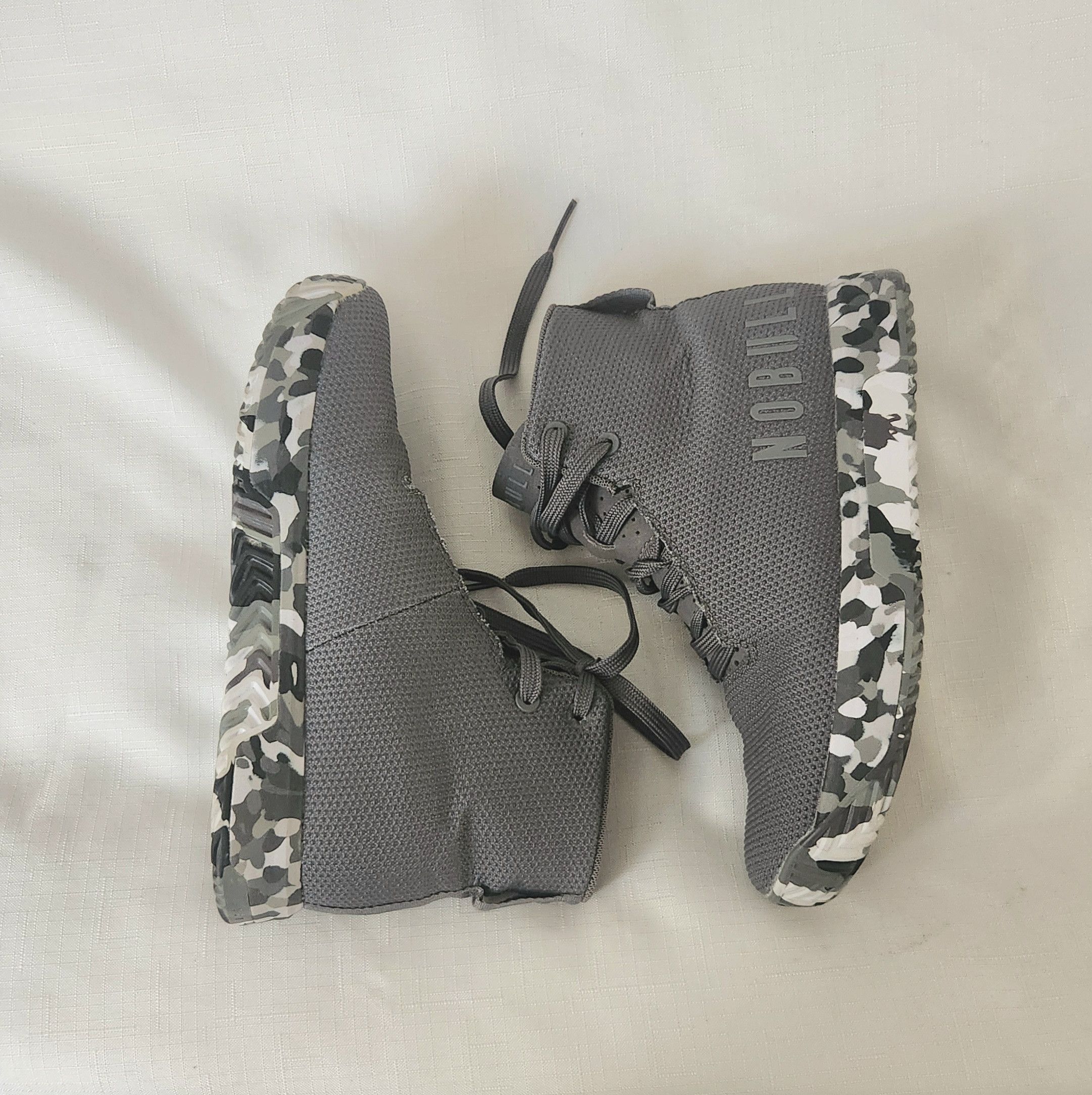 Other Nobull Adult Unisex Women's SZ 7 Men's 5.5 High Top Size US 5.5 / EU 38 - 6 Thumbnail