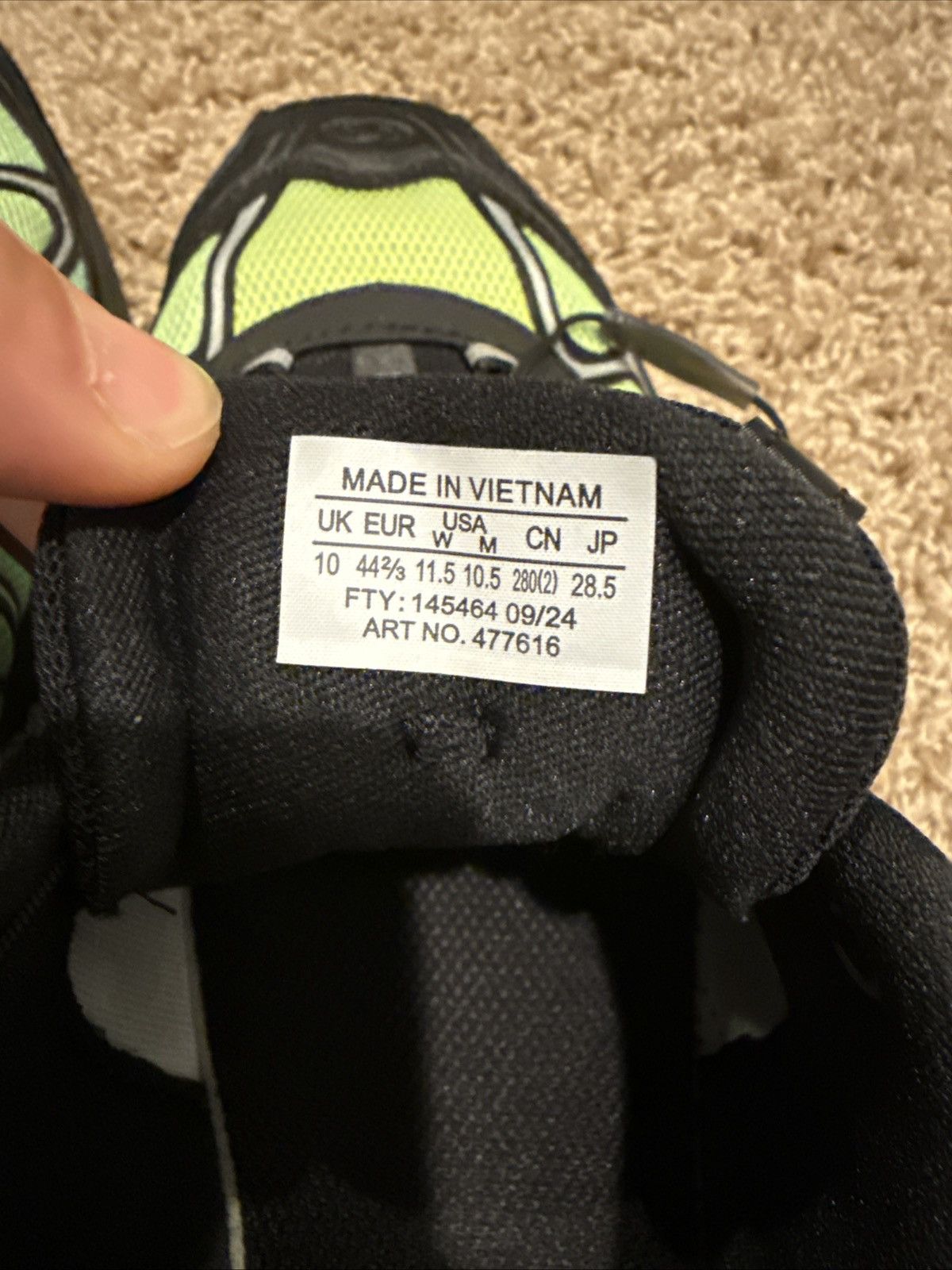 Salomon XT Whisper Men’s Size 10.5 Low Top Sneakers