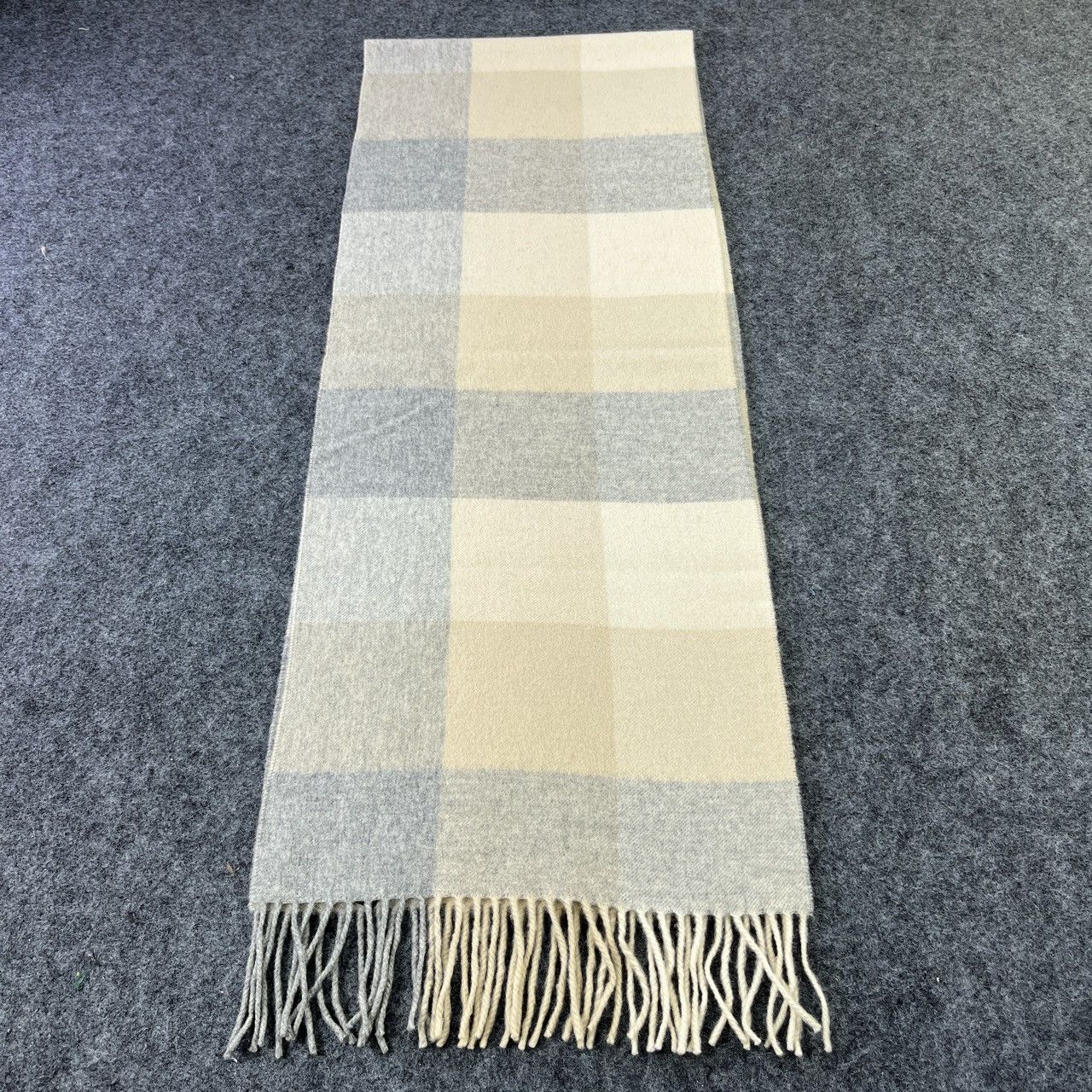 Coach Coach Cashmere Scarf / Muffler / Neckwear T416 Size ONE SIZE - 2 Thumbnail