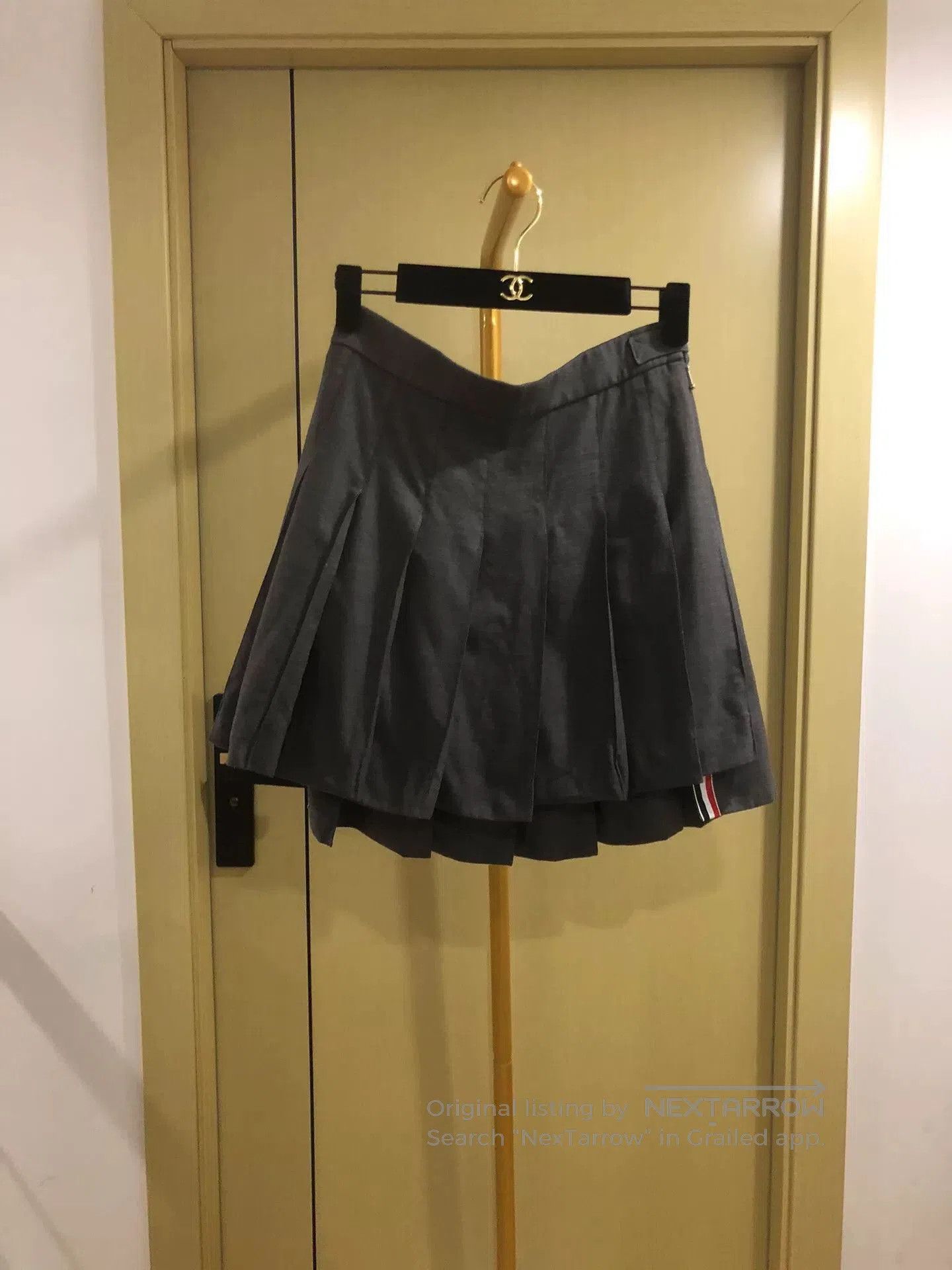 Thom Browne Thom Browne Gray Pleated Mini Skirt. Size 25" / US 0 / IT 36 - 1 Thumbnail