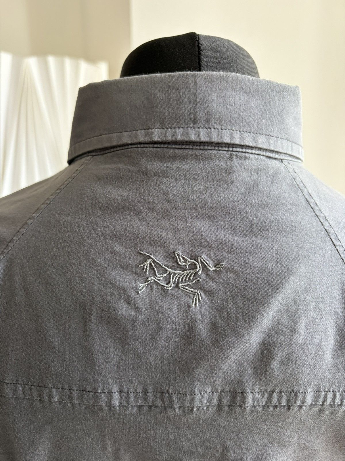 Arc'teryx Short Sleeve Button Up Shirt Size US L / EU 52-54 / 3 - 6 Thumbnail