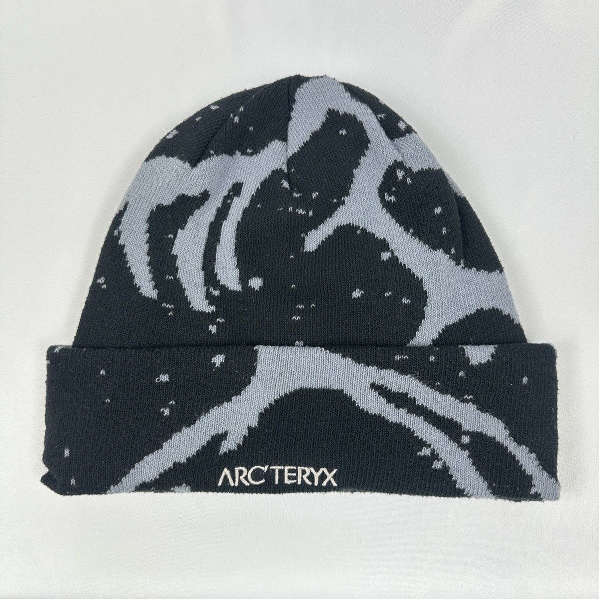 Arcteryx Grotto Toque Orca | Grailed