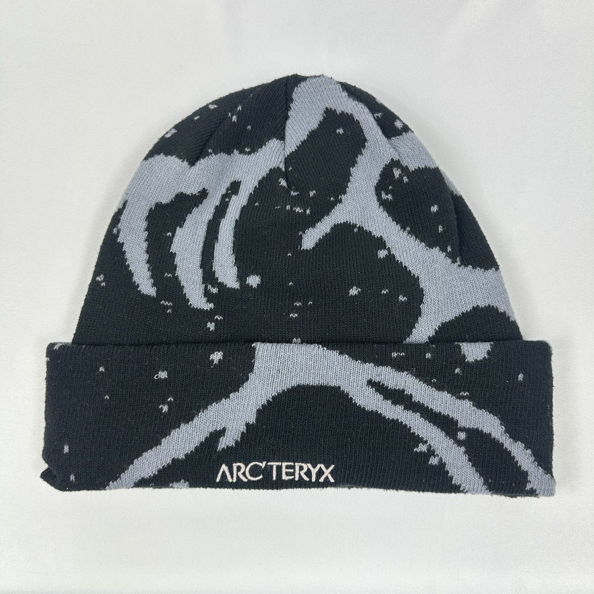 Grotto Toque