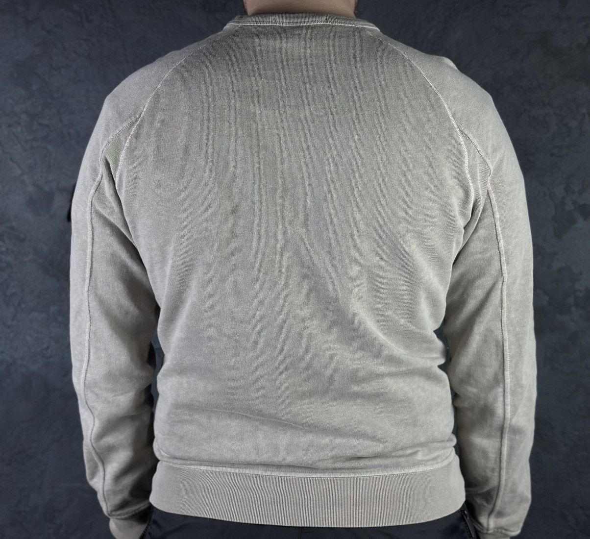 Stone Island Stone Island Sweatshirt Crewneck Men’s Size US M / EU 48-50 / 2 - 2 Thumbnail
