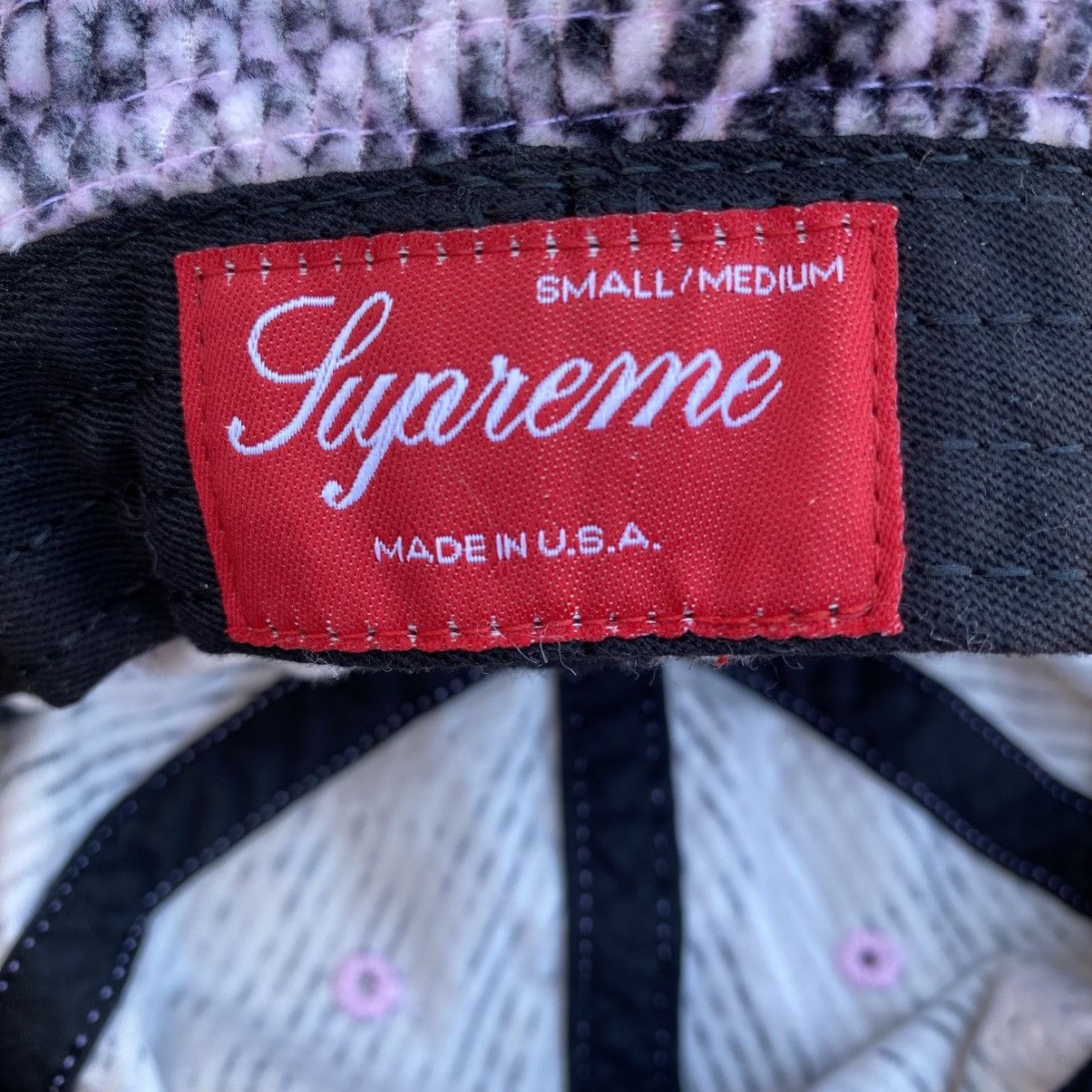 Supreme Supreme Snakeskin Corduroy Bell Bucket Hat Pink 2020 Size ONE SIZE - 5 Thumbnail