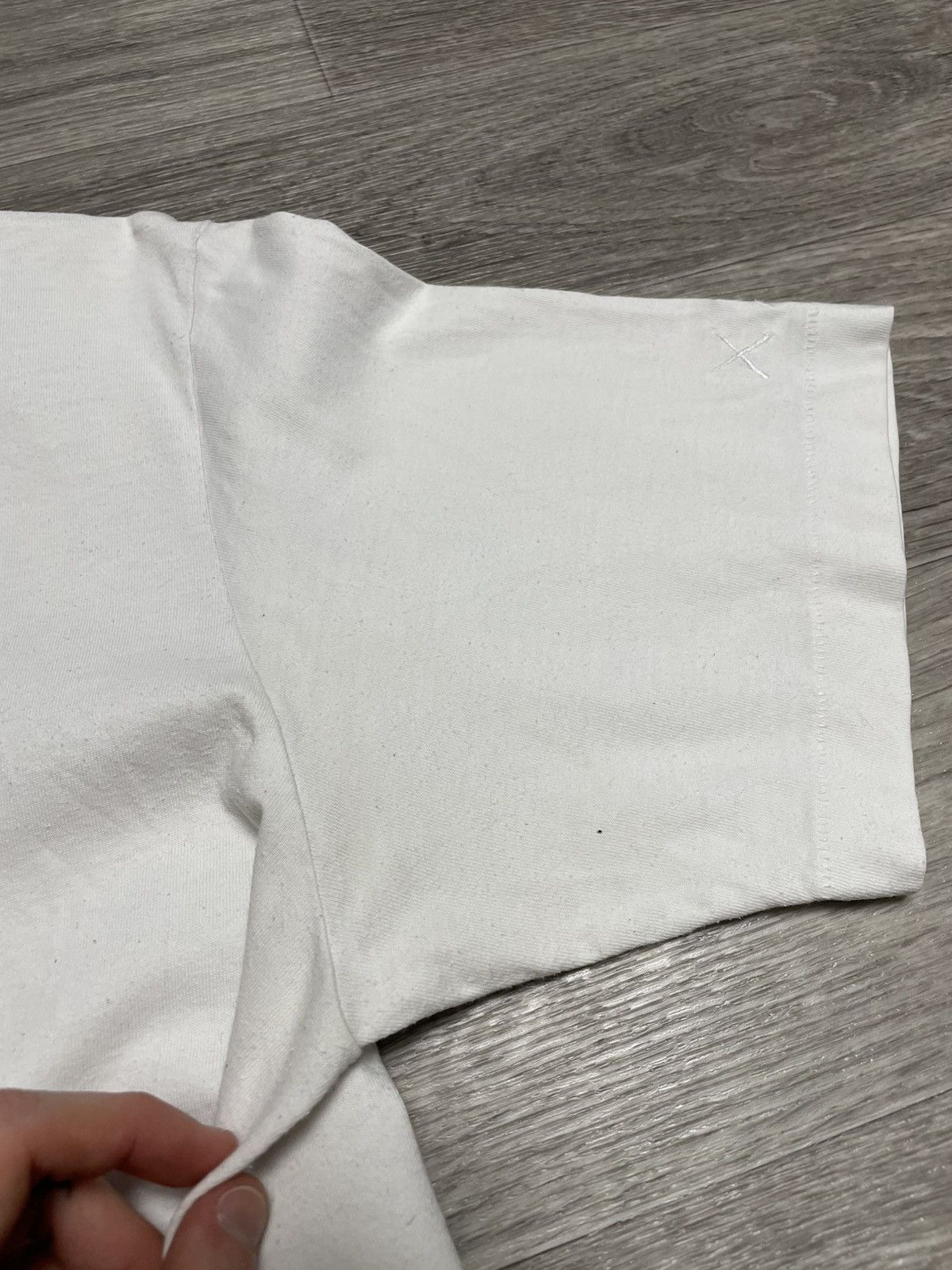 Kaws × Uniqlo KAWS X UNIQLO X SESAME STREET COMPANION TRASH CAN WHITE TEE Size US L / EU 52-54 / 3 - 8 Thumbnail