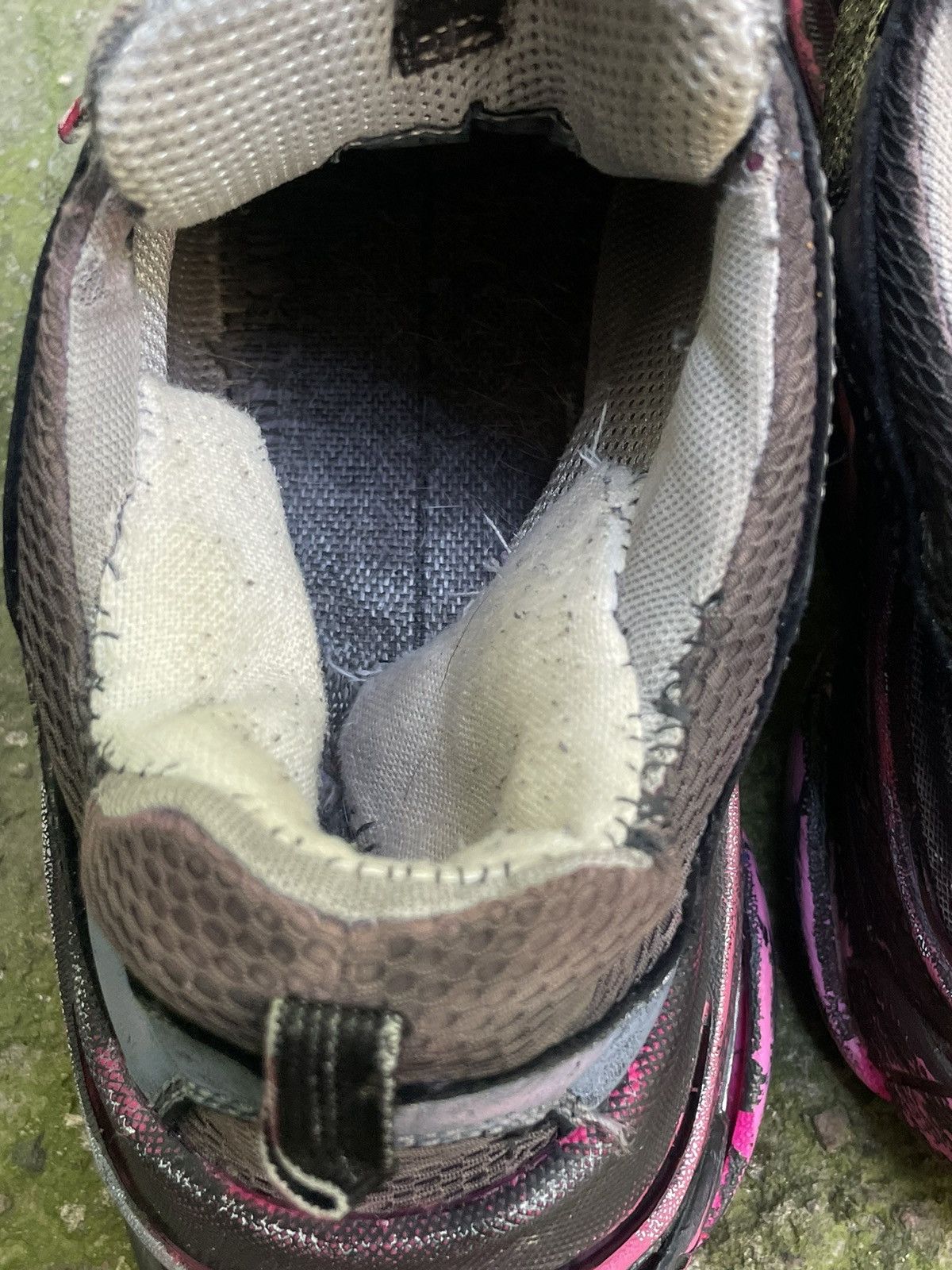 Balenciaga Balenciaga Triple S Custom Sneakers Black/Pink Size US 7 / EU 40 - 16 Thumbnail
