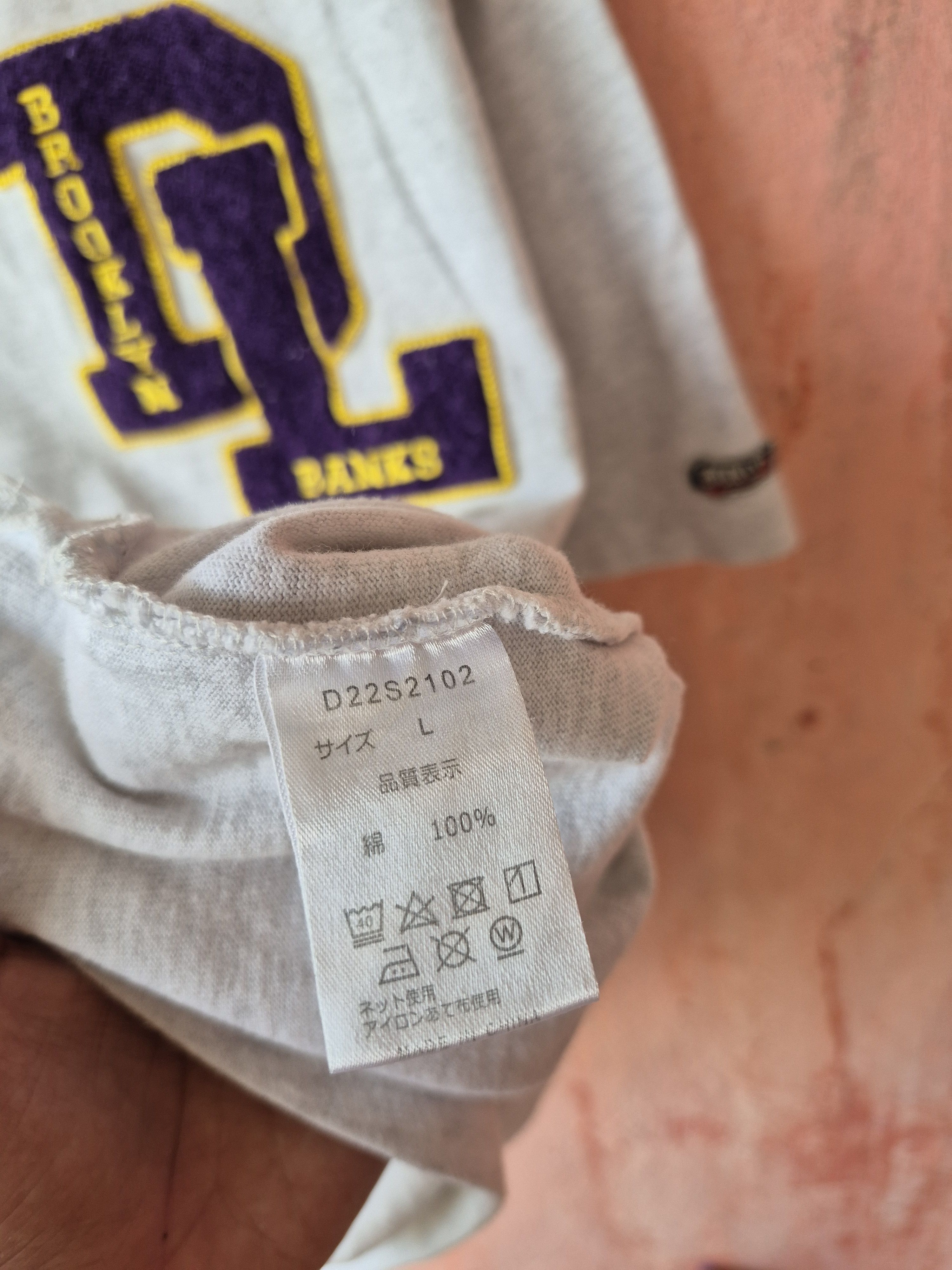 Japanese Brand 🔥 Dear Laurel Brooklyn Banks Tee Size US L / EU 52-54 / 3 - 8 Thumbnail