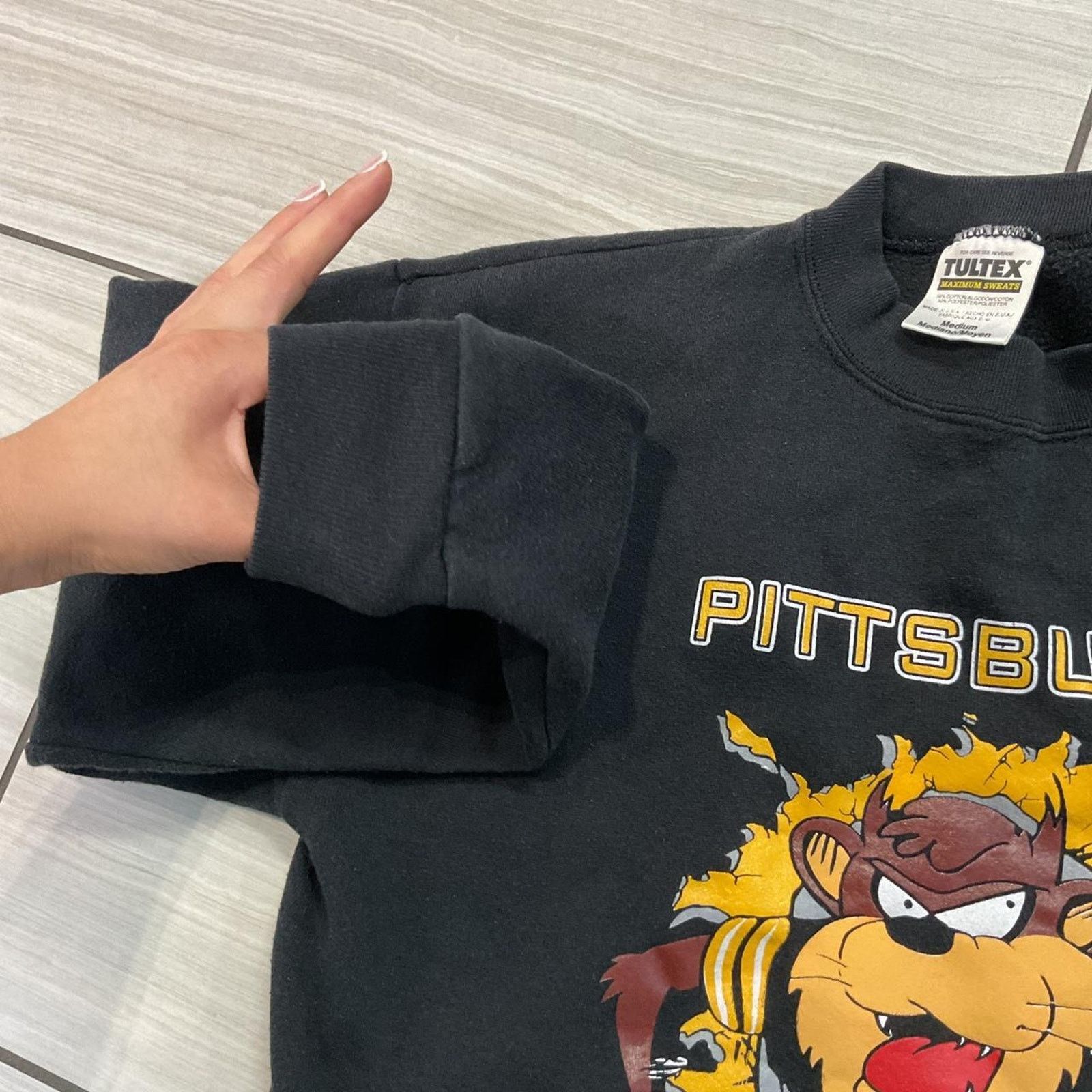 Tultex 1990s vintage Pittsburgh Steelers Taz tasmanian Sweater Size US M / EU 48-50 / 2 - 3 Thumbnail