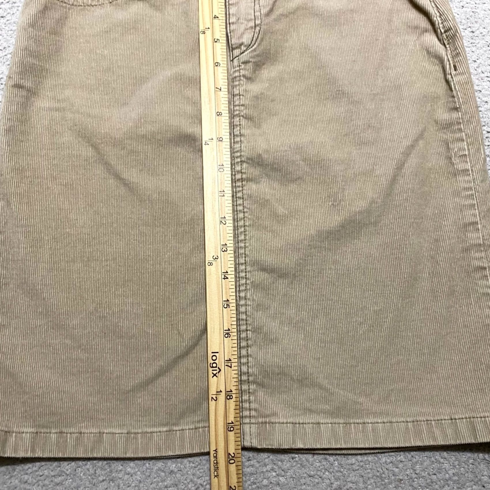 Vintage L.L. Bean Skirt Beige Corduroy Pockets Petites 4P Womens Straight Pencil Casual Business Travel 1265 Size 27" / US 4 / IT 40 - 5 Thumbnail