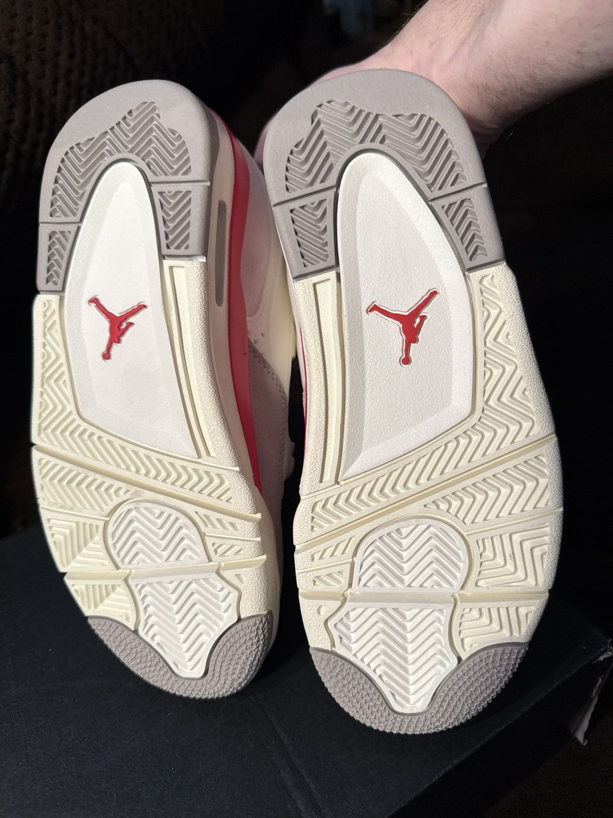 Jordan Brand Nike Air Jordan 4 RM (GS) sail/white/fire red/grey 4y/5.5w Size US 5.5 / IT 35.5 - 19 Thumbnail