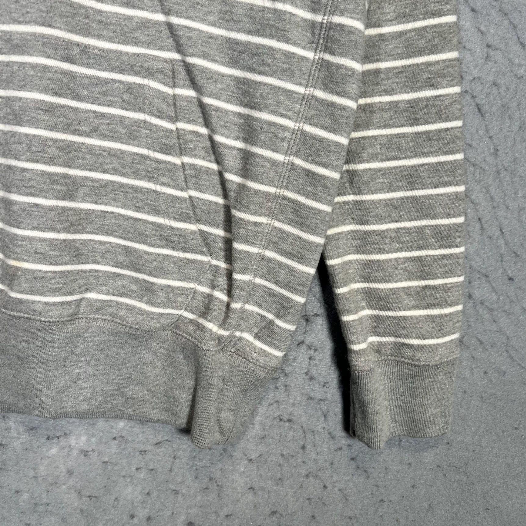 American Eagle Outfitters American Eagle Outfiters Sweatshirt Shawl Collar Striped Adult Medium Gray A1 Size US M / EU 48-50 / 2 - 6 Thumbnail
