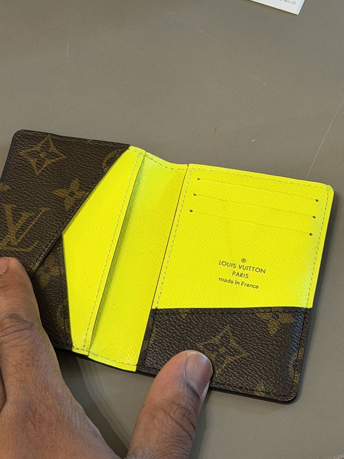 Louis Vuitton Louis Vuitton Pocket Organizer Black Neon Wallet Size ONE SIZE - 3 Thumbnail