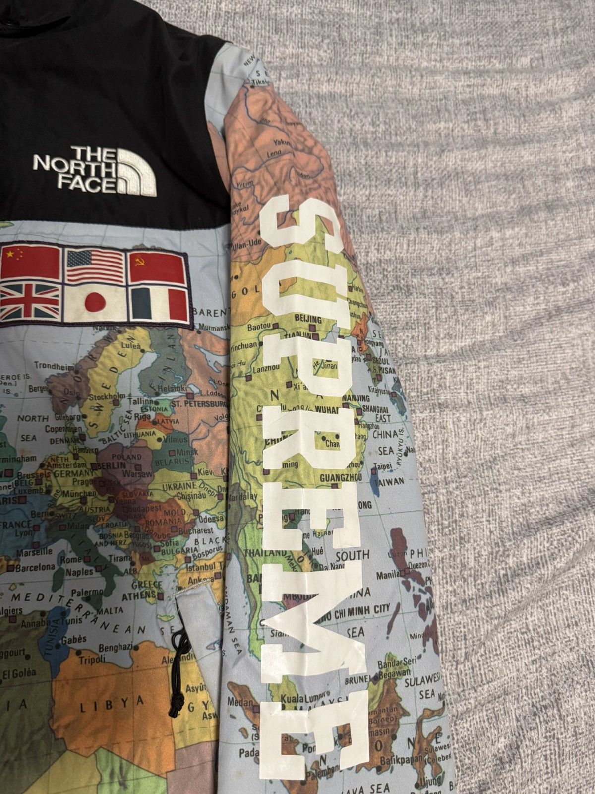 Supreme × The North Face Supreme tnf the north face maps atlas coach Jacket Size US S / EU 44-46 / 1 - 2 Thumbnail