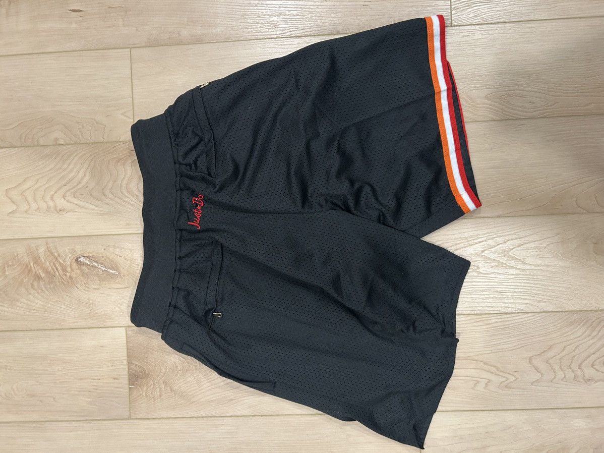 NBA Nba short Size US 32 / EU 48 - 6 Thumbnail
