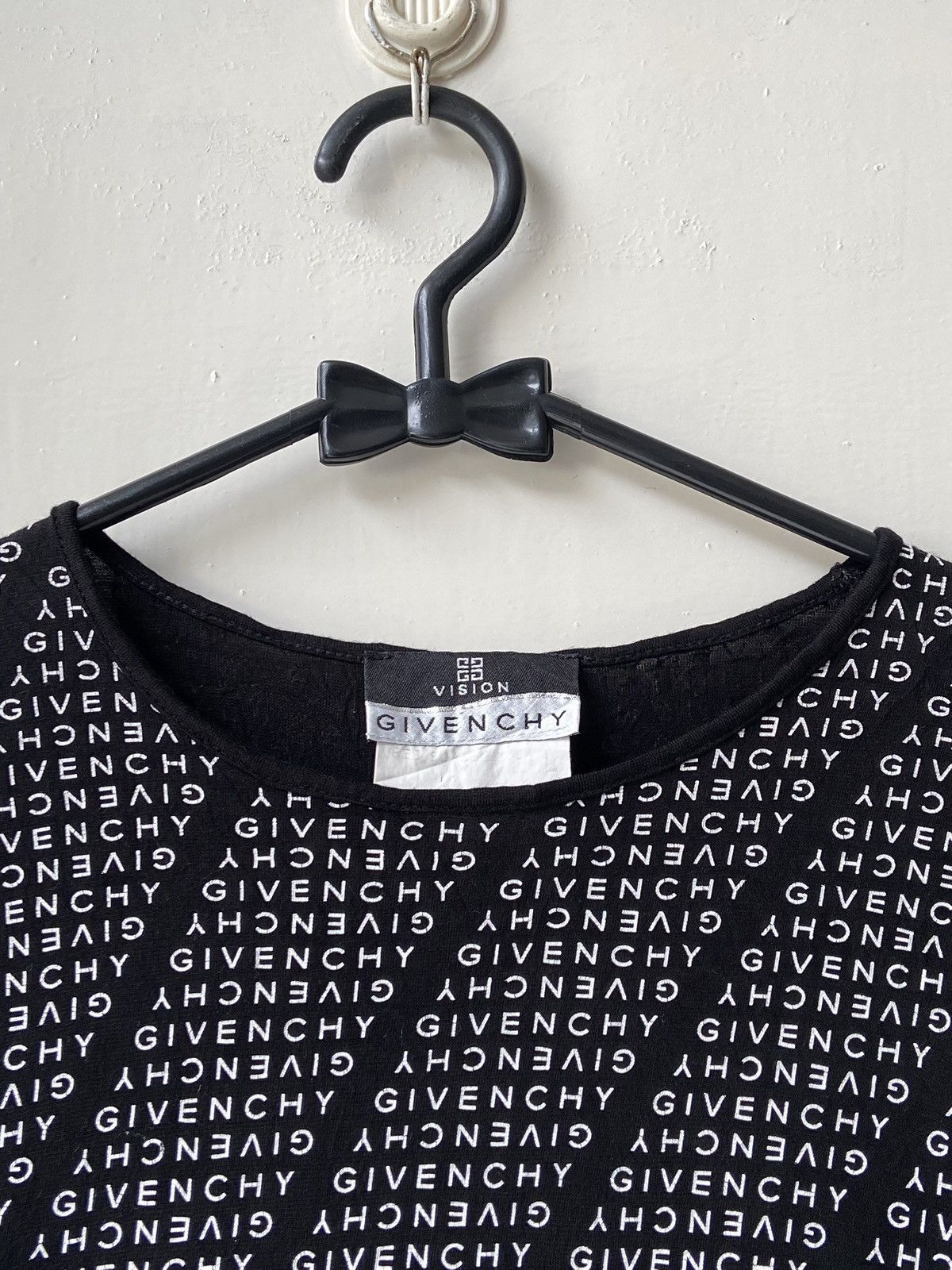 Givenchy GIVENCHY Black Motive T-shirt Size US XS / EU 42 / 0 - 5 Thumbnail