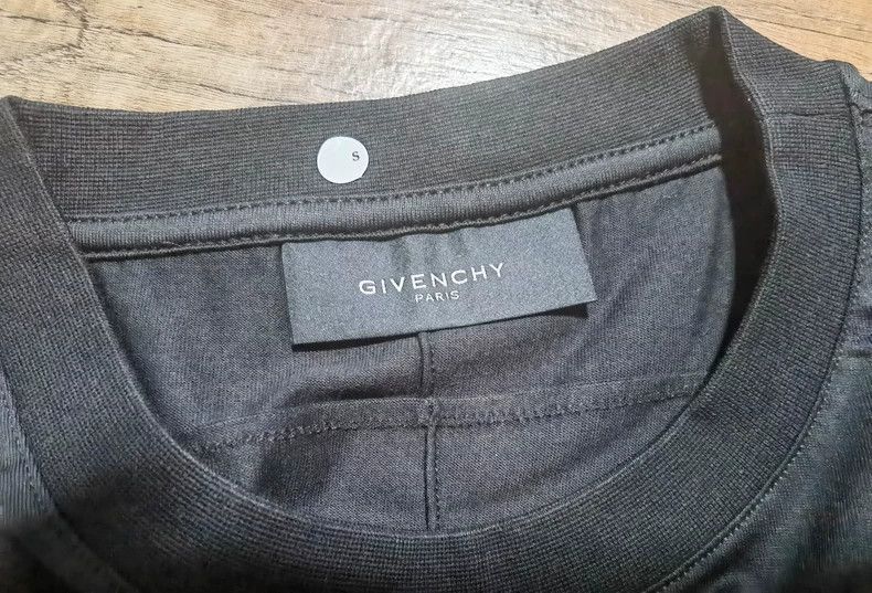 Givenchy Givenchy Out-of-print brand-new silk nude figure Size US S / EU 44-46 / 1 - 3 Thumbnail