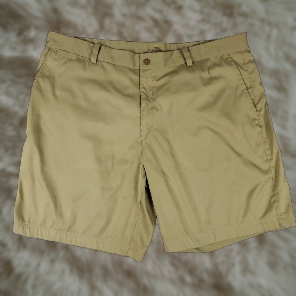 Nike Nike Shorts Mens Size 40 Beige Swoosh Golf Dri Fit Casual Flat Front Chino Size US 40 / EU 56 - 1 Thumbnail