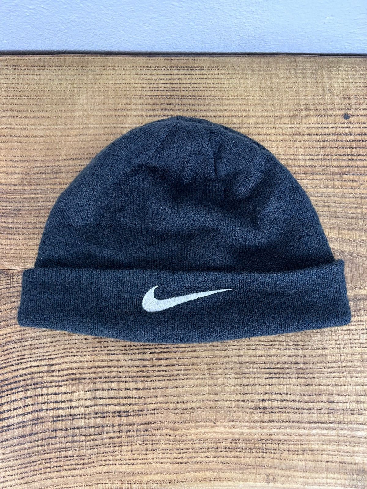 Nike Vintage Nike Reversible Beanie Hat In Black / Gray Size ONE SIZE - 1 Thumbnail