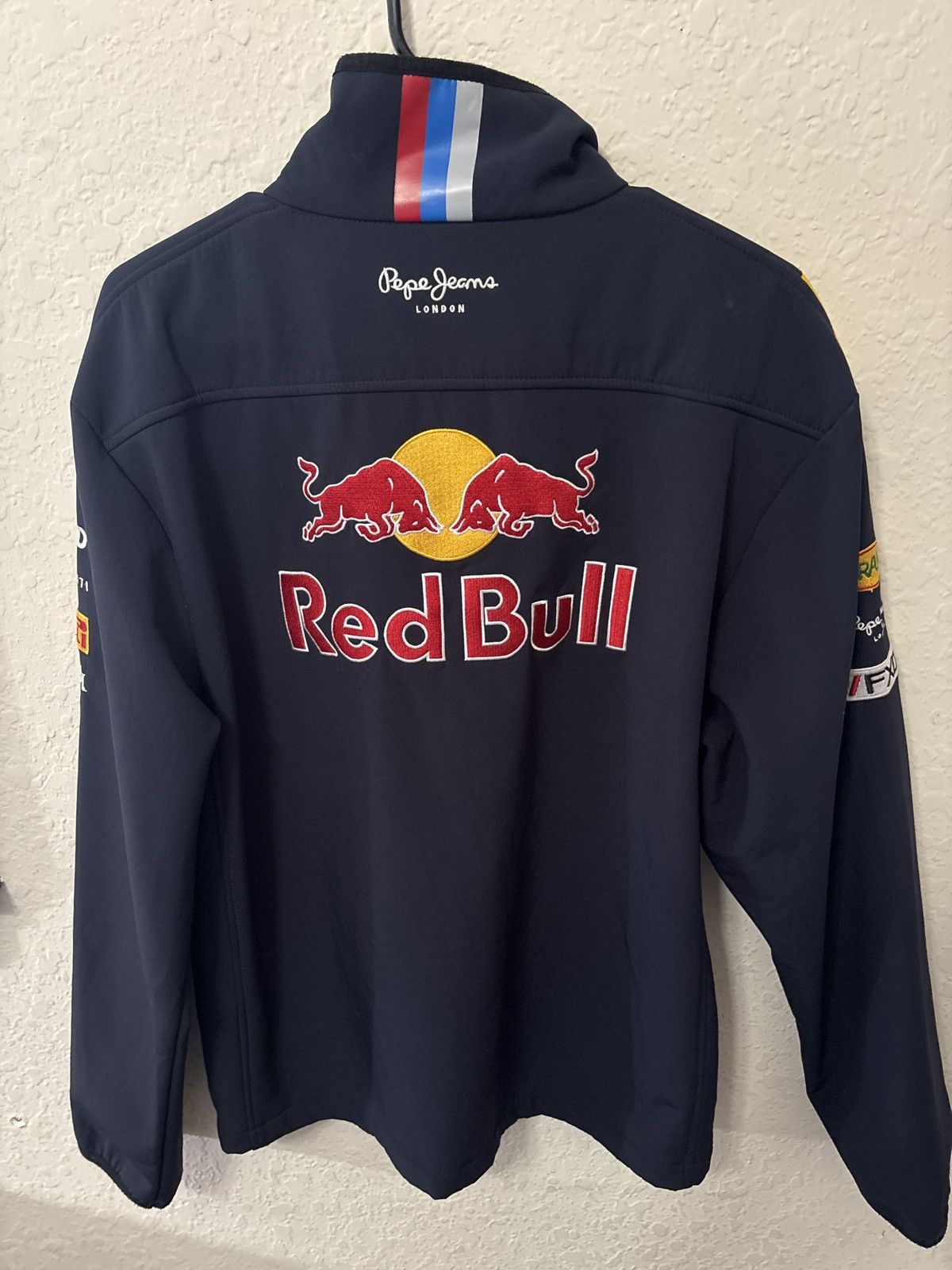 Red Bull REDBULL Racing Formula one Size US M / EU 48-50 / 2 - 3 Thumbnail