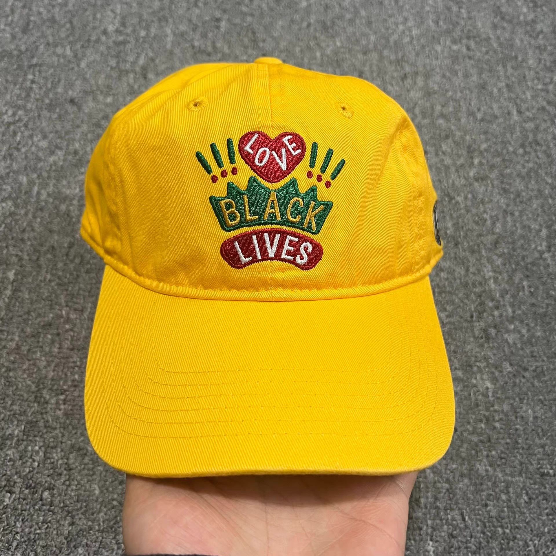 Cross Colours Cross Colours EmbroideredCurved Brim Baseball Cap Visor Q7 Size ONE SIZE - 1 Thumbnail
