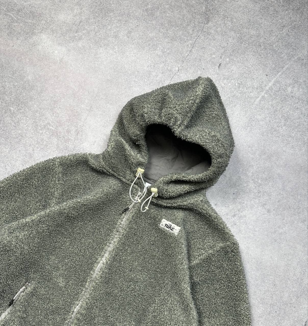 Nike Vintage Nike Women’s Fleece Sweatshirt, Size S – Cozy & Spor Size S / US 4 / IT 40 - 2 Thumbnail