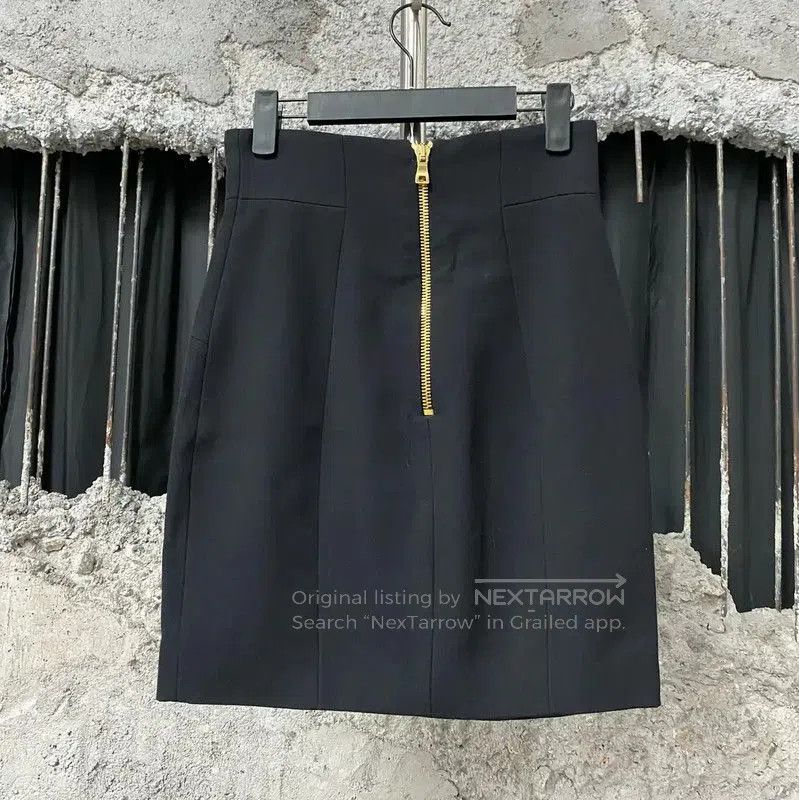Balmain Balmain Black A-Line Skirt for Women . Size 30" / US 8 / IT 44 - 2 Thumbnail