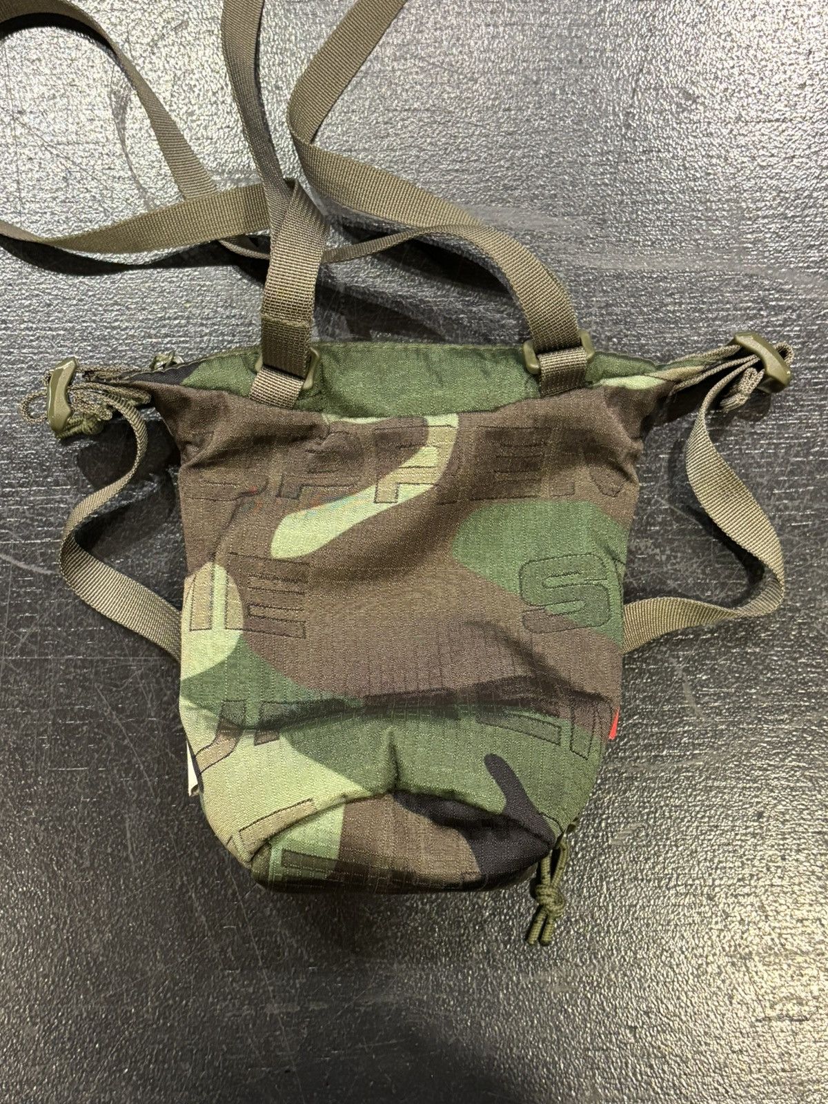 Supreme Supreme Camo Mini Side Bag Camo Size ONE SIZE - 2 Thumbnail