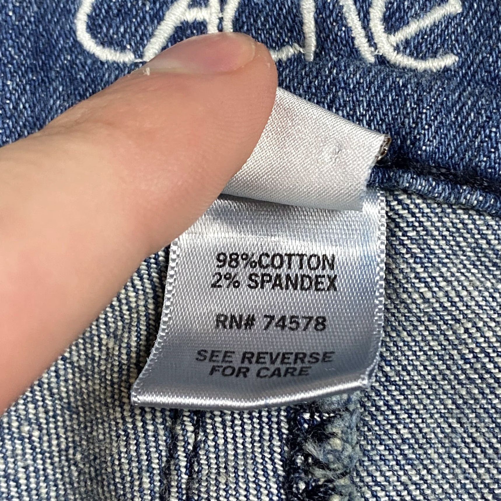 Vintage VINTAGE Cache Cow Print Cropped Jeans Womens Size 10 Blue Western Size 32" / US 10 / IT 46 - 5 Thumbnail