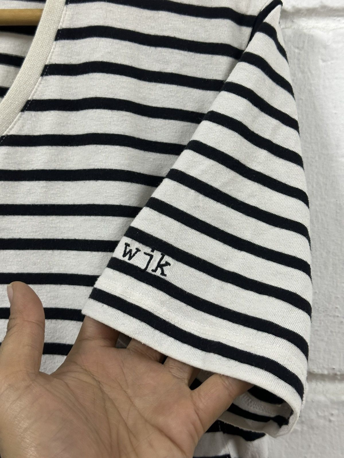 wjk Wjk®️ 1 miles Stripes V-Neck S/S Tee Size US M / EU 48-50 / 2 - 8 Thumbnail