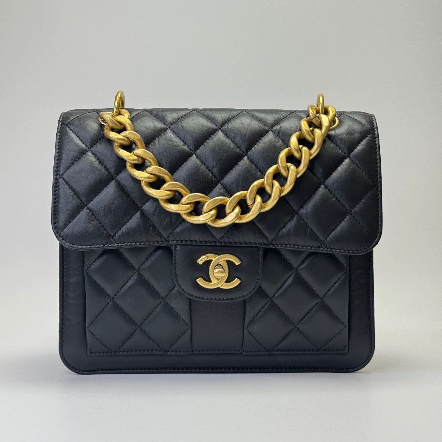 Chanel Pre-loved Bag Very good condition Size ONE SIZE - 1 Thumbnail