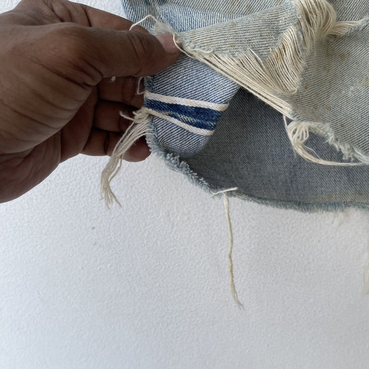 Levi's Thrashed 70s Levi’s 501 Redline Selvedge Denim Shorts Size US 34 / EU 50 - 8 Thumbnail