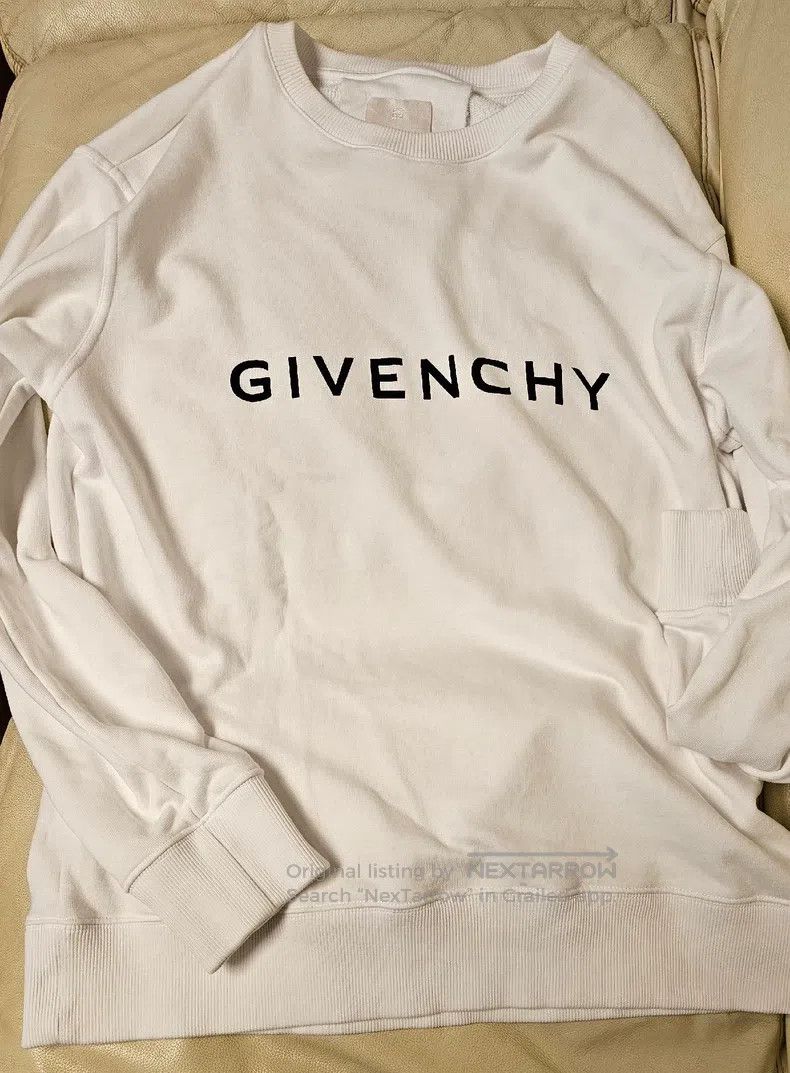 Givenchy Classic Logo Sweatshirt