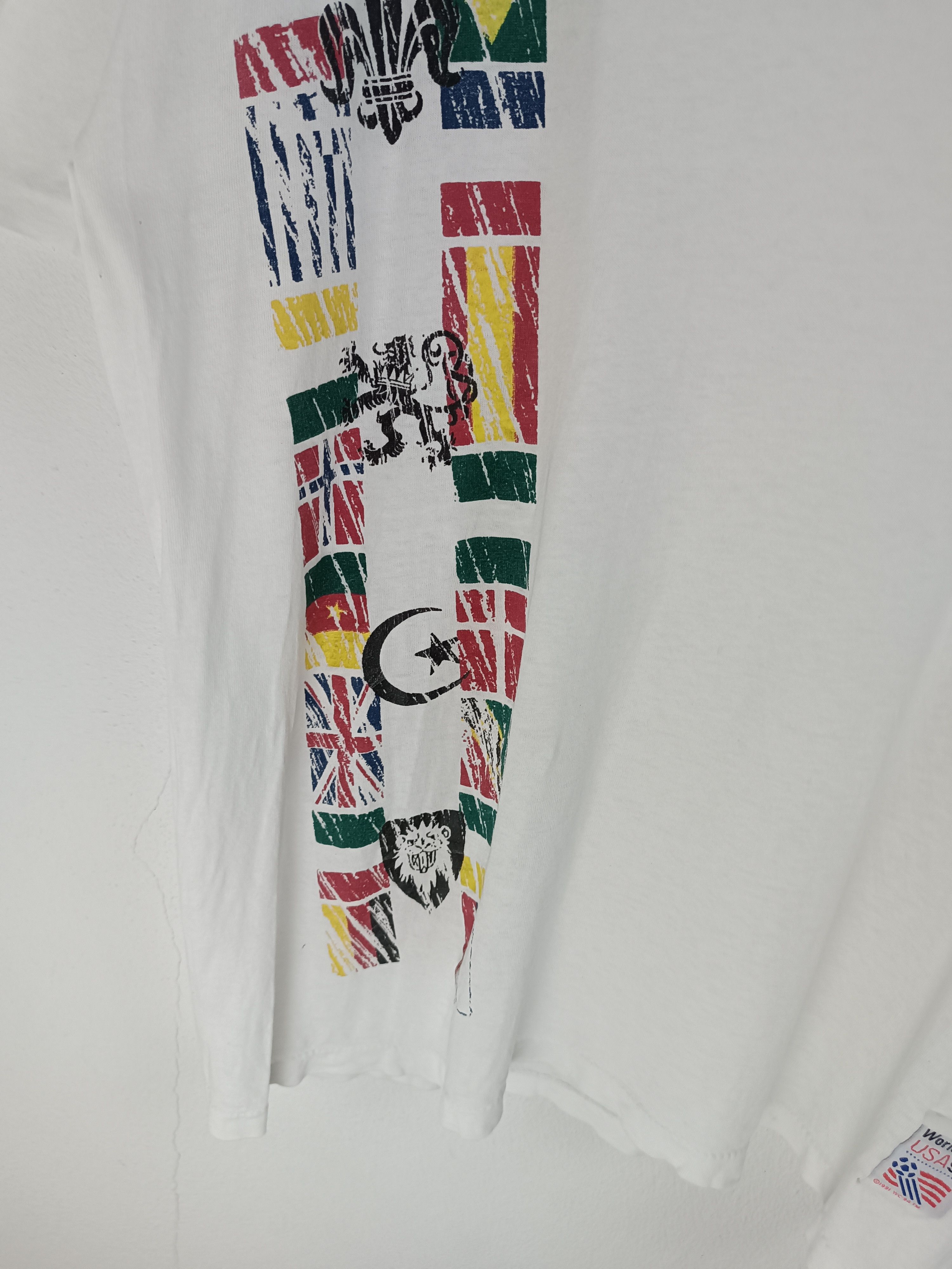 Vintage THRASHED FADED VINTAGE '94 WORLD CUP USA OVERSIZE TEE Size US XXL / EU 58 / 5 - 6 Thumbnail