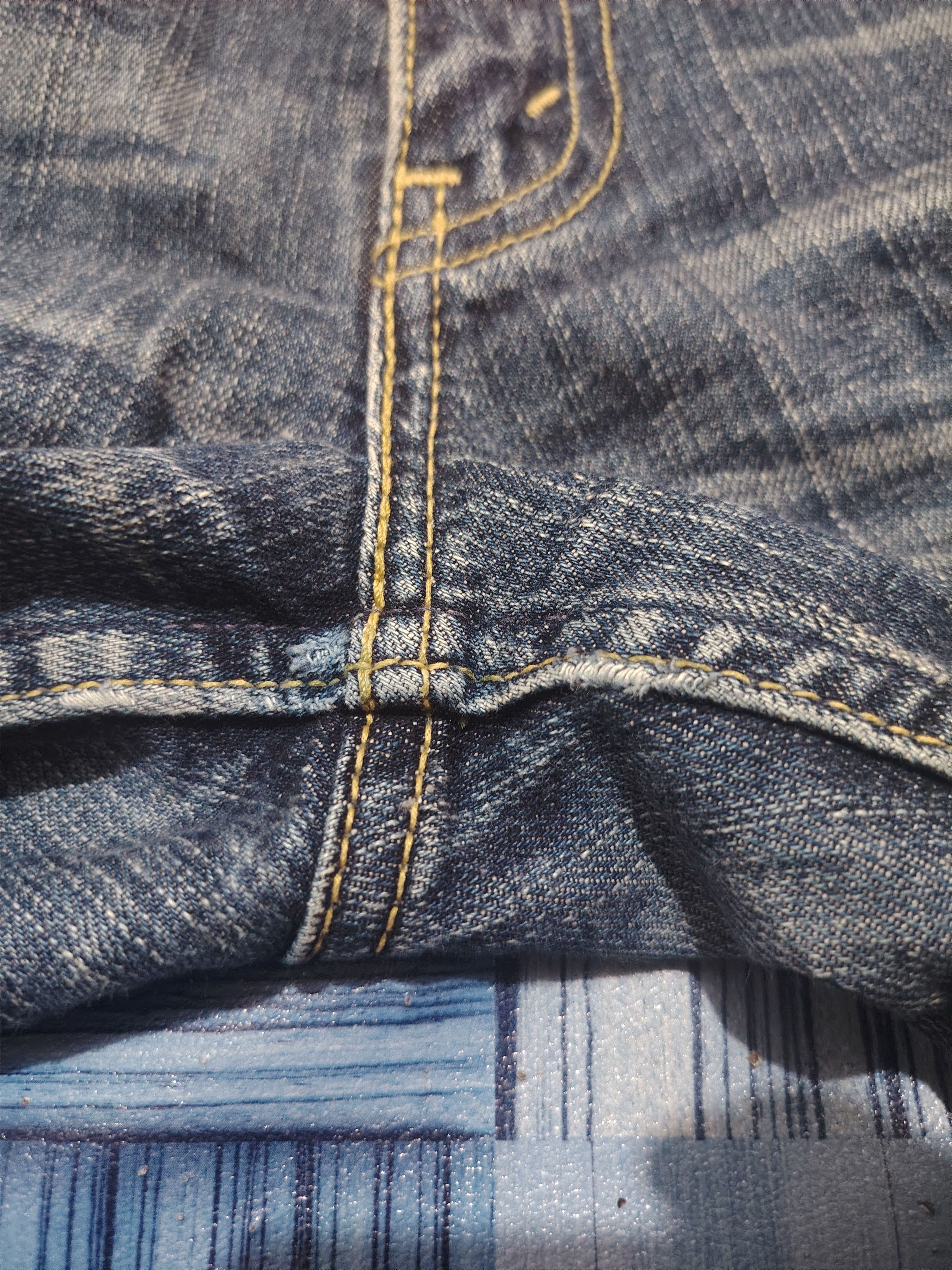 Levi's Vtg Levis 502 purple stitch Button V11 Size US 30 / EU 46 - 23 Thumbnail