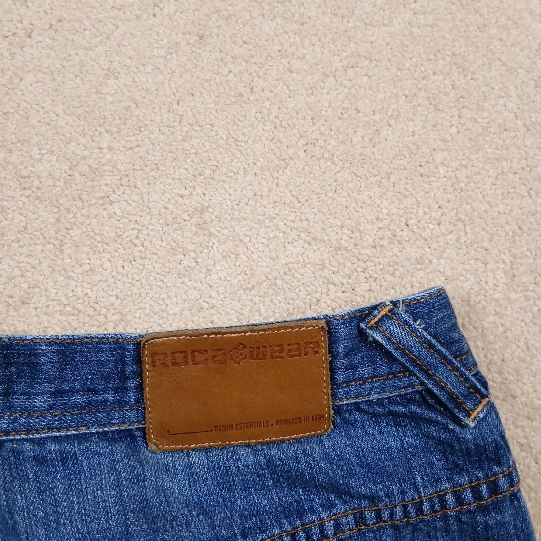 Rocawear VINTAGE Rocawear Jeans Mens 34x32 Baggy 5-Pocket Embroidered Pocket Blue Denim JNCO Y2K Hip Hop Mens Size US 34 / EU 50 - 7 Thumbnail