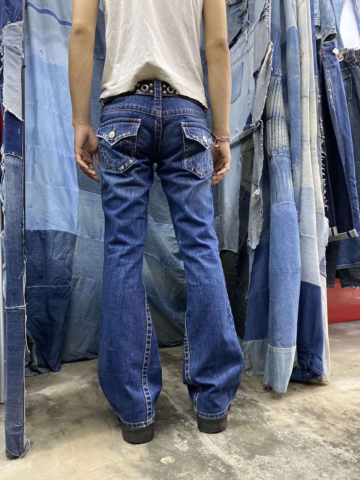 True Religion undefined true religion flare jeans pant 28x30 Size US 28 / EU 44 - 18 Thumbnail