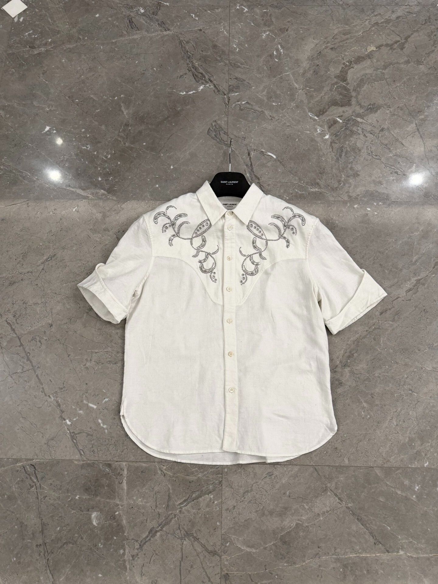 Saint Laurent Paris Saint Laurent White Embroidered Short-Sleeve Shirt Size US XXS / EU 40 - 1 Thumbnail