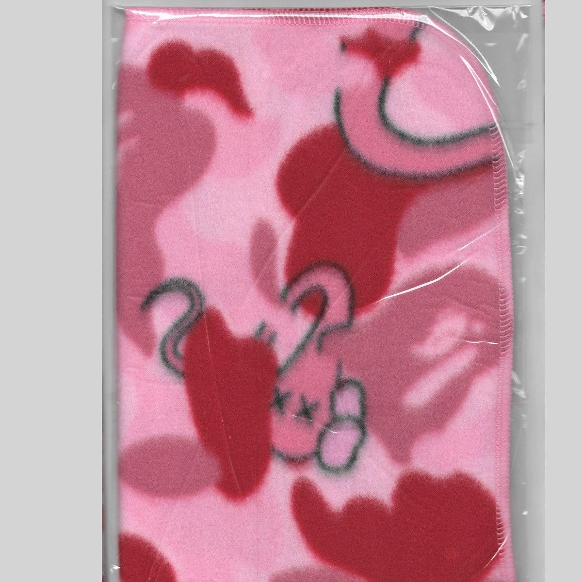 Bape Bape Kaws Spring Summer 2005 Mook Magazine Size ONE SIZE - 4 Thumbnail