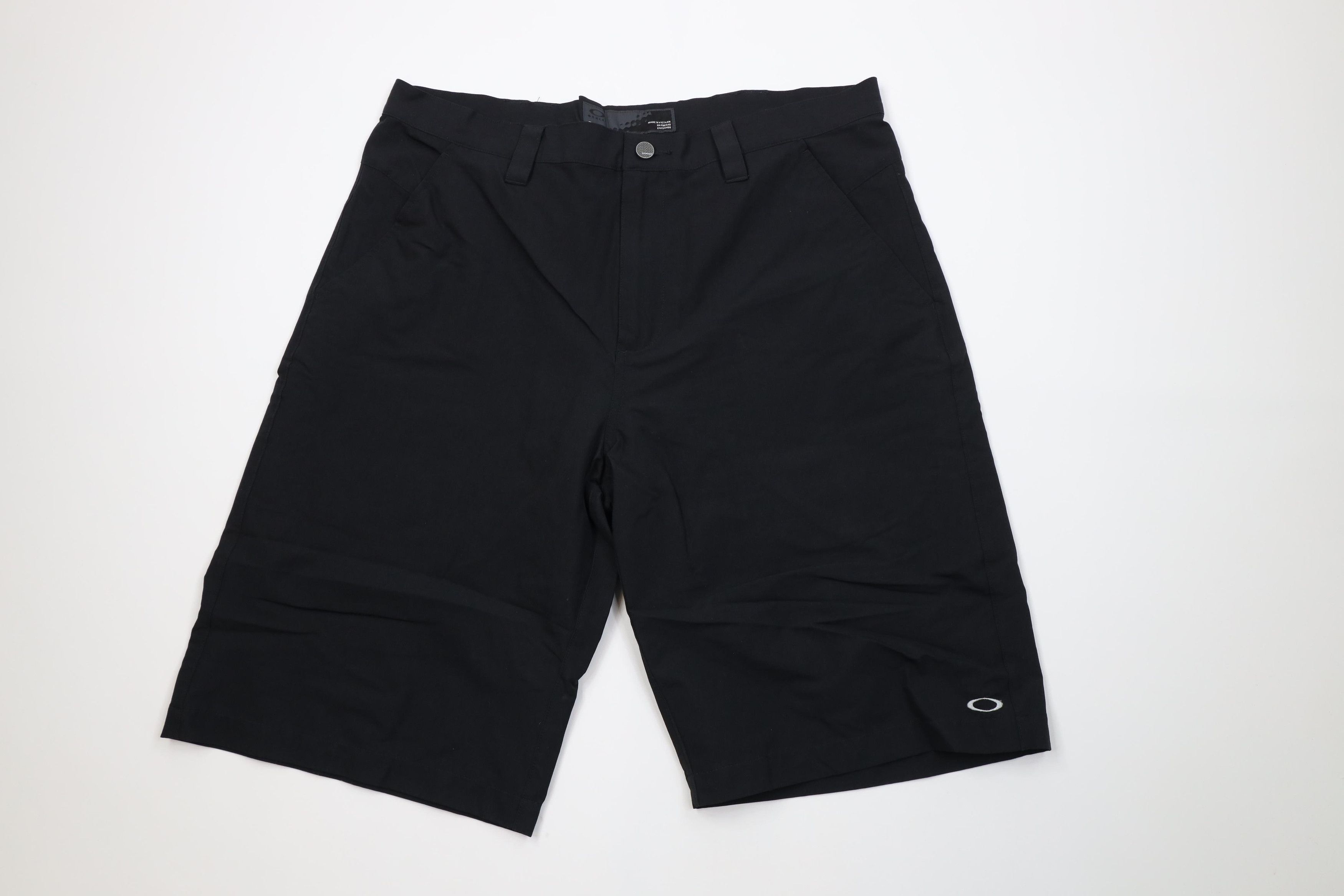 Oakley Vintage Y2K Oakley O Logo Baggy Fit Moto Shorts Black Size US 38 / EU 54 - 1 Thumbnail