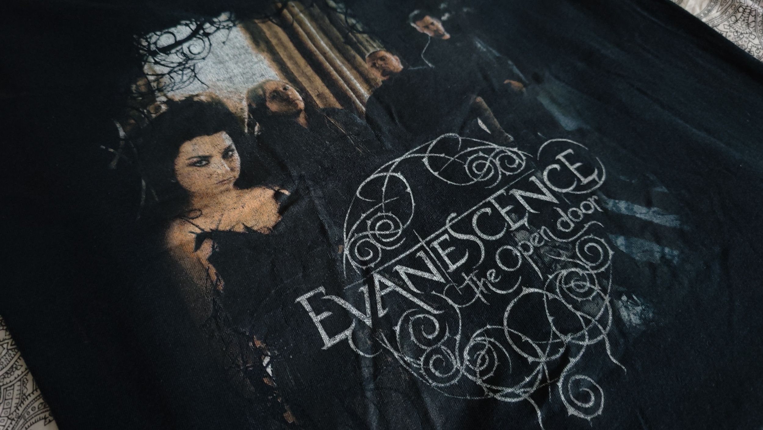 Band Tees × Vintage Evanescence Open Door 2006 VTG Vintage Europe Tour Tshirt Size US M / EU 48-50 / 2 - 5 Thumbnail