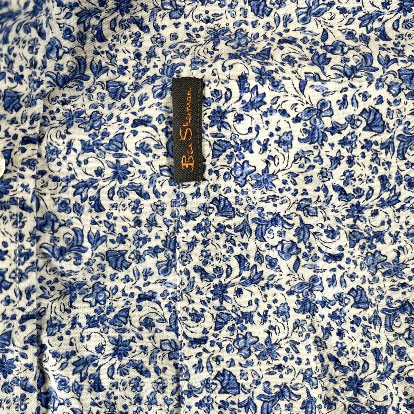Ben Sherman Ben Sherman Shirt Mens XL Blue Floral Print Button Down Long Sleeve Casual Size US XL / EU 56 / 4 - 2 Thumbnail