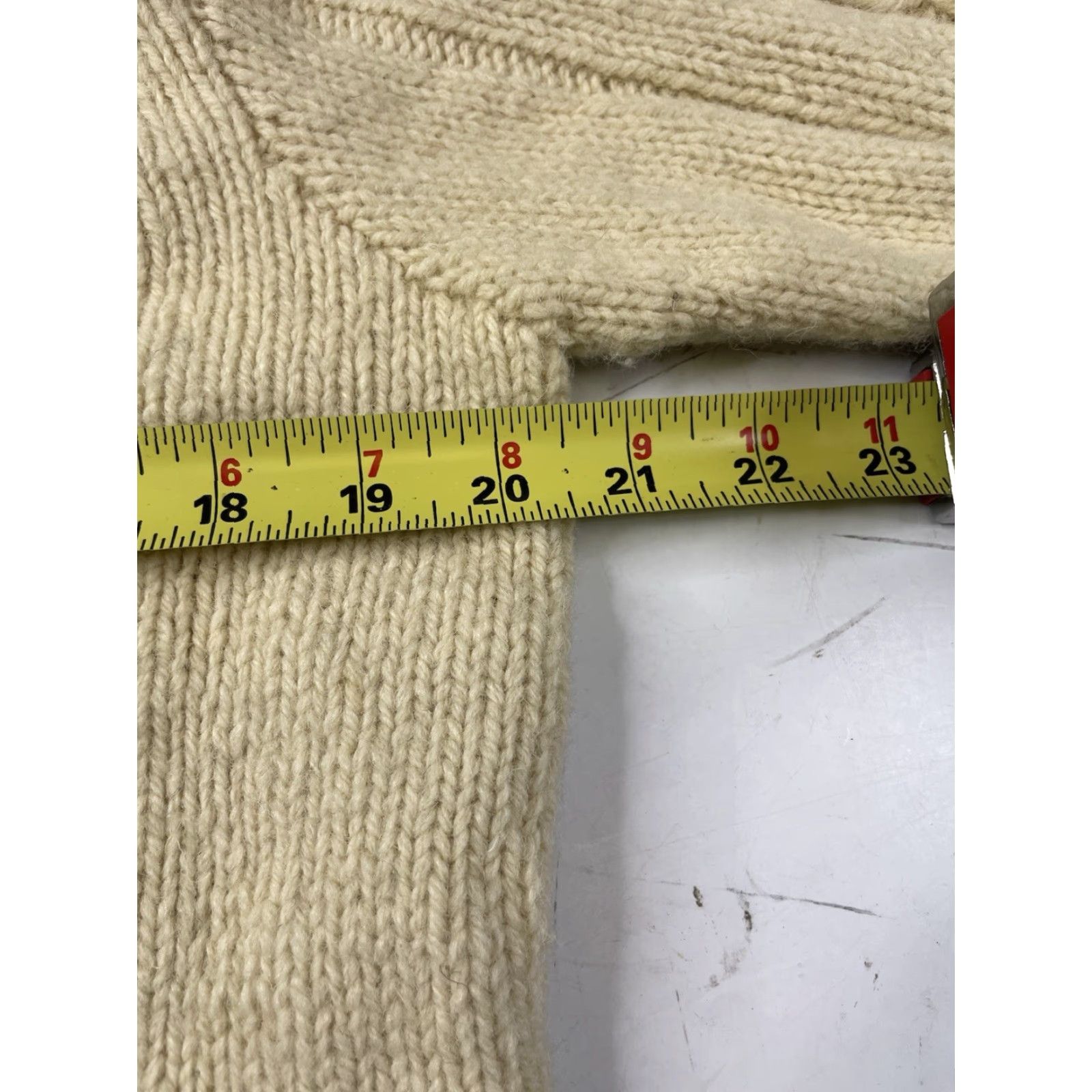 Polo Ralph Lauren VINTAGE Polo Ralph Lauren V-Neck Cable-Knit Sweater XL Men's Ivory Pullover Tennis Hand Knit Cable Knit Style Polo Ralph Lauren Shirt? Size US XL / EU 56 / 4 - 6 Thumbnail