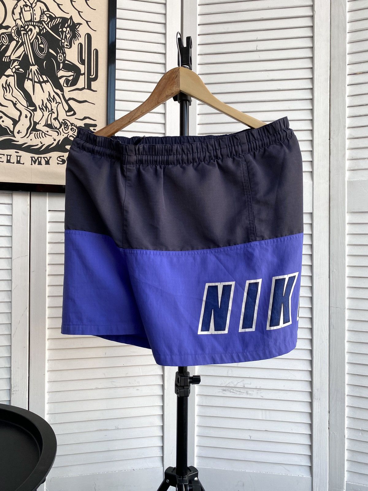 Nike × Vintage Nike Vintage 90s Swoosh Big Logo Nylon Retro Shorts Size US 32 / EU 48 - 3 Thumbnail