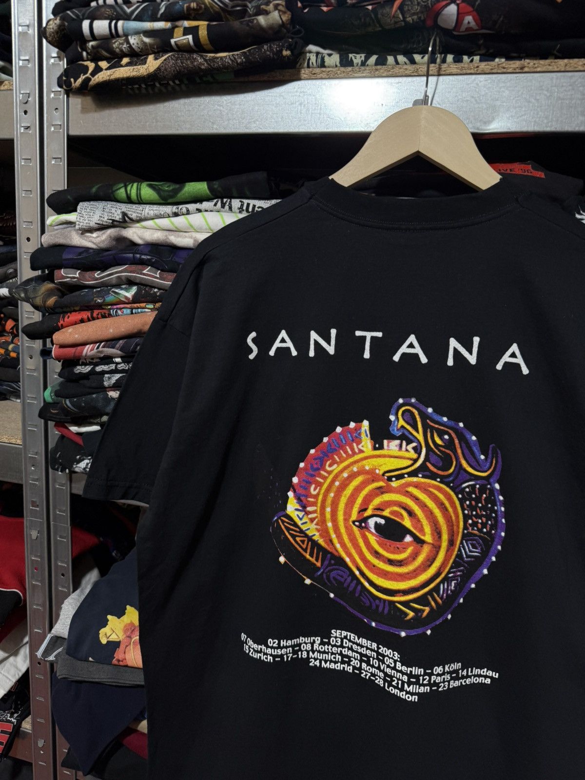 Band Tees Vintage Santana Rock Band Tour 2003 Retro T-Shirt Y2K Hype Size US XL / EU 56 / 4 - 4 Thumbnail