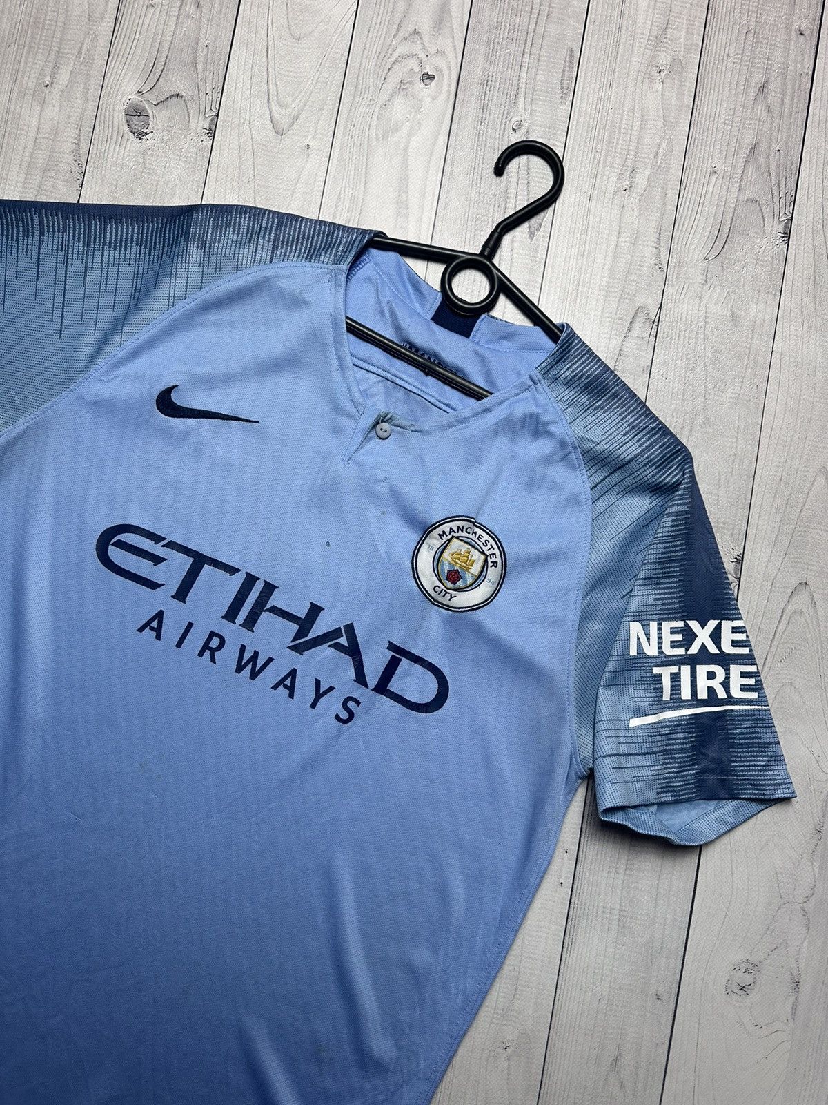 Vintage Manchester City soccer tee blue logo distressed Size US M / EU 48-50 / 2 - 2 Thumbnail