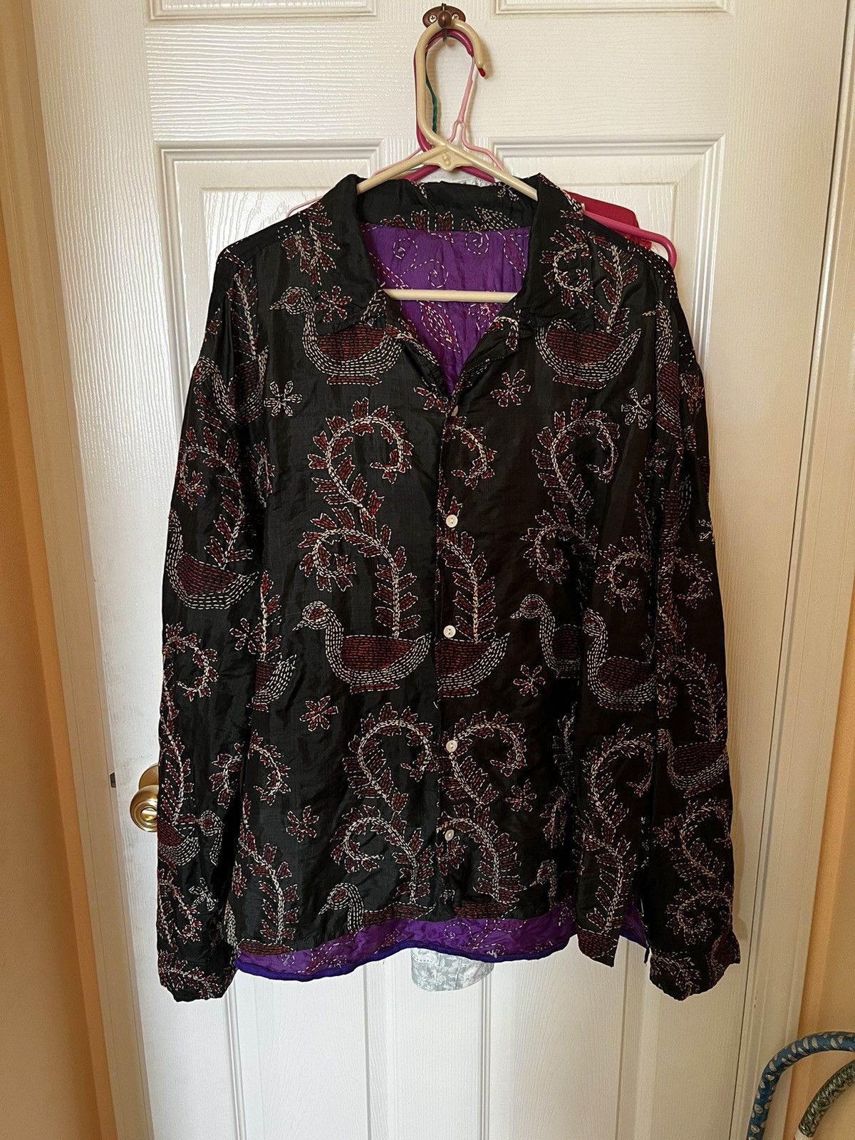 No Maintenance NO MAINTENANCE ONE OF ONE VINTAGE SILK KANTHA SHIRT Size US XL / EU 56 / 4 - 1 Thumbnail